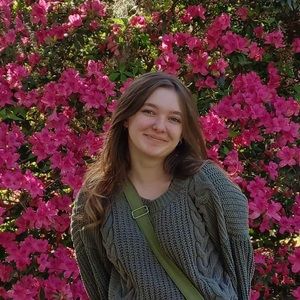 Meet your Posher, Alexia